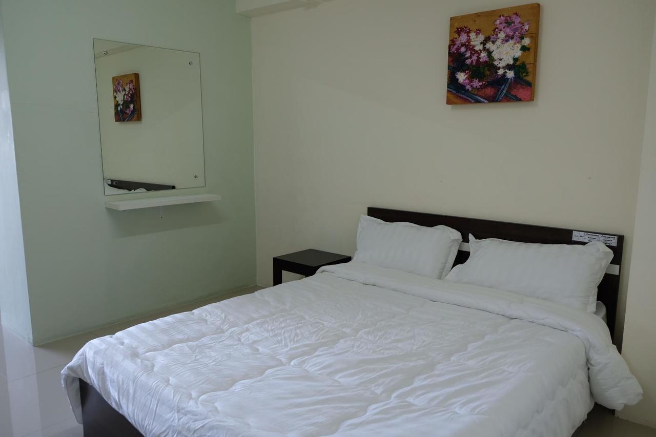 Aspen Residence Chonburi Bagian luar foto
