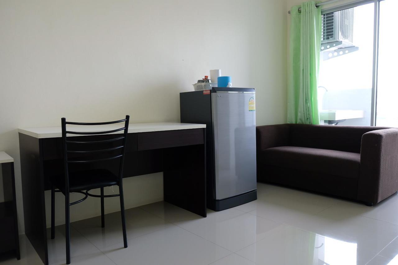 Aspen Residence Chonburi Bagian luar foto