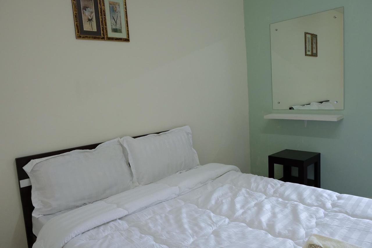 Aspen Residence Chonburi Bagian luar foto