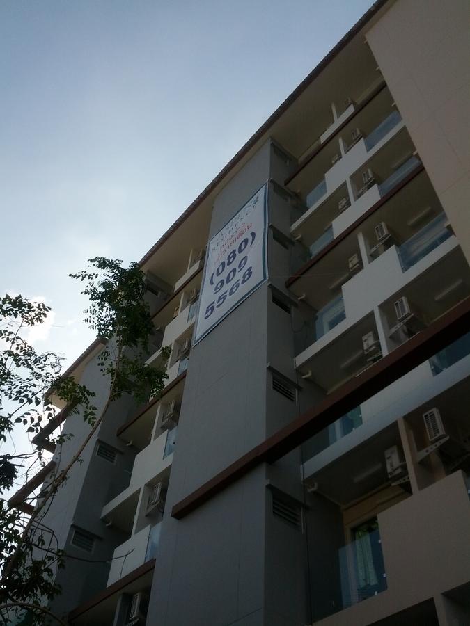 Aspen Residence Chonburi Bagian luar foto