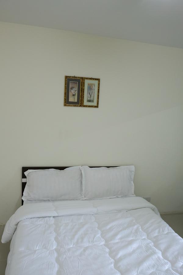 Aspen Residence Chonburi Bagian luar foto